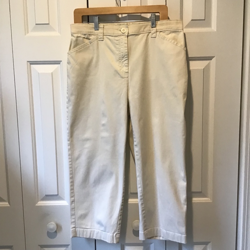 L.L. Bean Capri pants